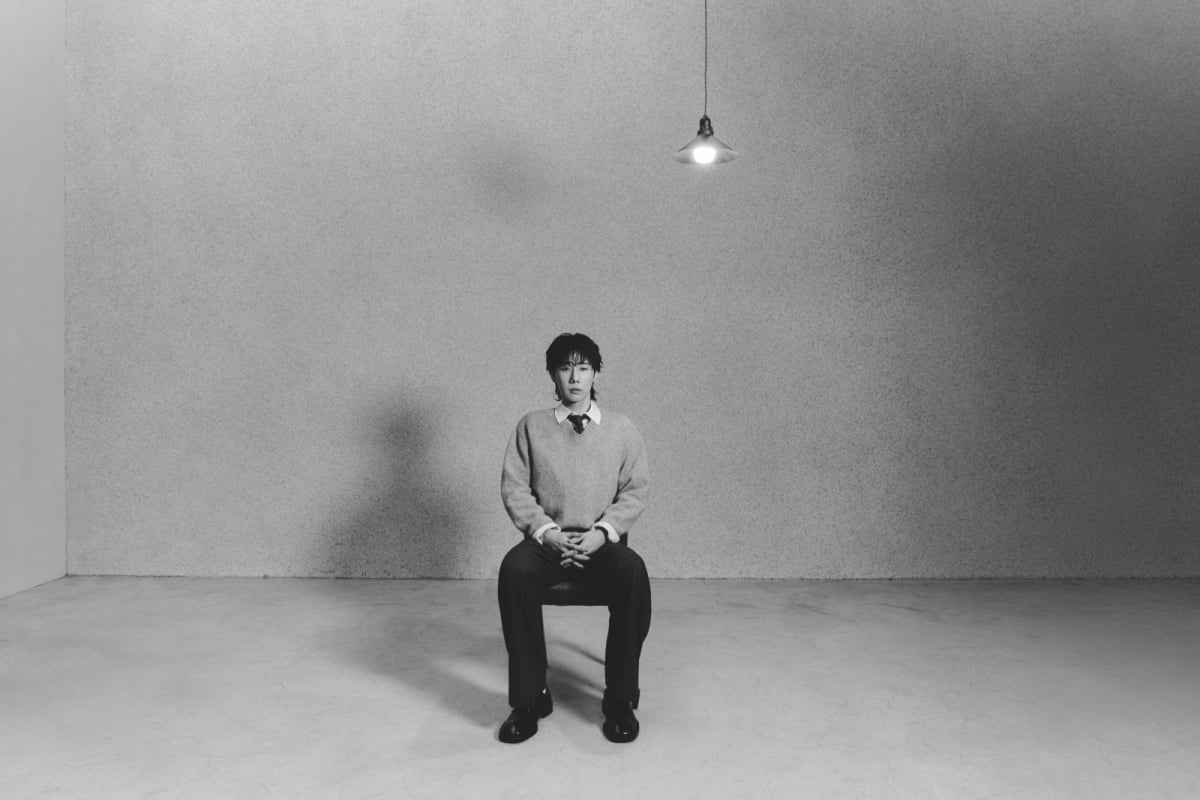 인피니트 김성규, 고요한 흑백 무드…'OFF THE MAP' 3월 컴백 예열 