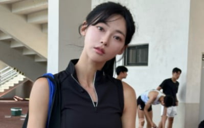 '솔로지옥'에서 제대로 터졌다더니…김민지, 깜짝 소식 알렸다 '야구여왕' 1번 타자 대체 기용