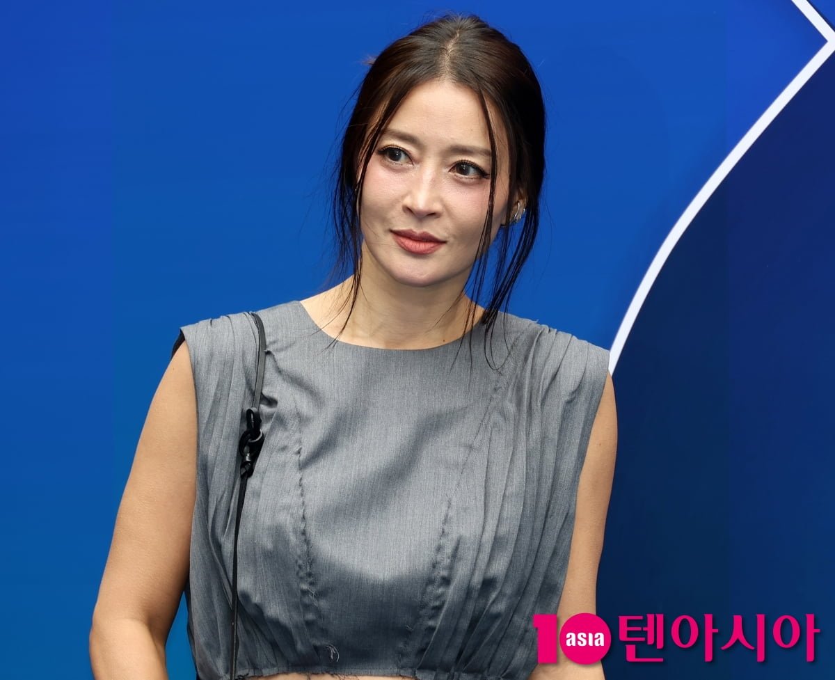 황보, 한줌 허리[TEN포토]