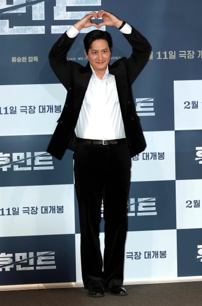 '휴민트' 박해준, 국민아빠 버리고 빌런으오 변신[TEN포토+]