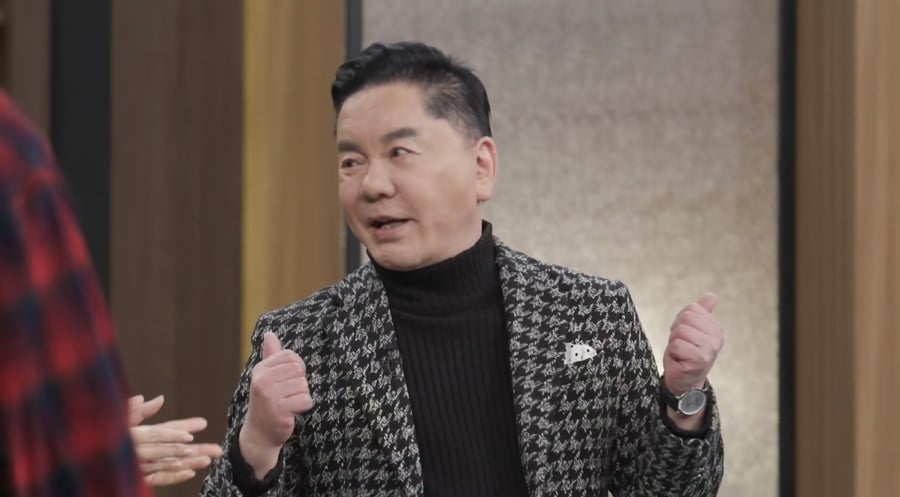 '67세 돌싱' 심형래, 안면거상 받았다…수술 한 달 만에 달라진 얼굴, "옛날 모습 보여주려고" ('데이앤나잇')