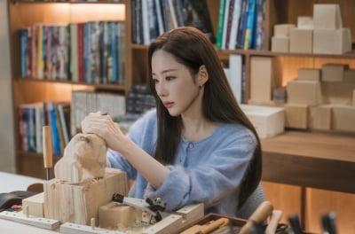 37kg '뼈말라' 된 지 2년 만에…박민영 "스스로 고립시키며 나만의 세계에 머물러" ('세이렌')