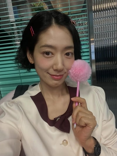 '최태준♥' 박신혜, 결혼 5년 차에 일 내더니…밤샘에도 굴욕 없는 '드라마 퀸' 미모