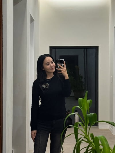 '14년 만에 파경' 박지윤, 맞소송 기각 되더니 더 당당해졌다…'밀착 상의 몸매 폭발'