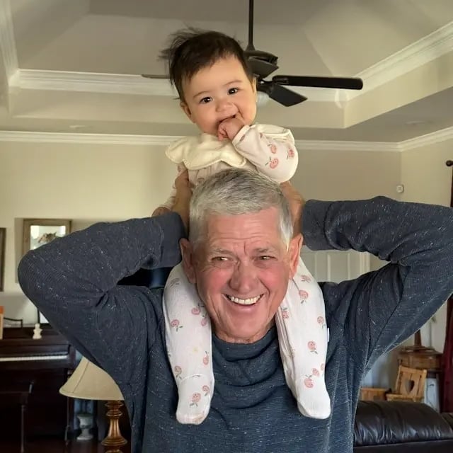 의료 무임 승차 논란에 한국행 포기 했다더니…올리버쌤, 결국 부친상 비보 전했다