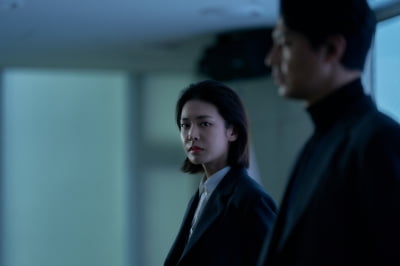 정유진, '엘리트' 코스 밟는 중…'선배 조인성'에게도 당돌('휴민트')