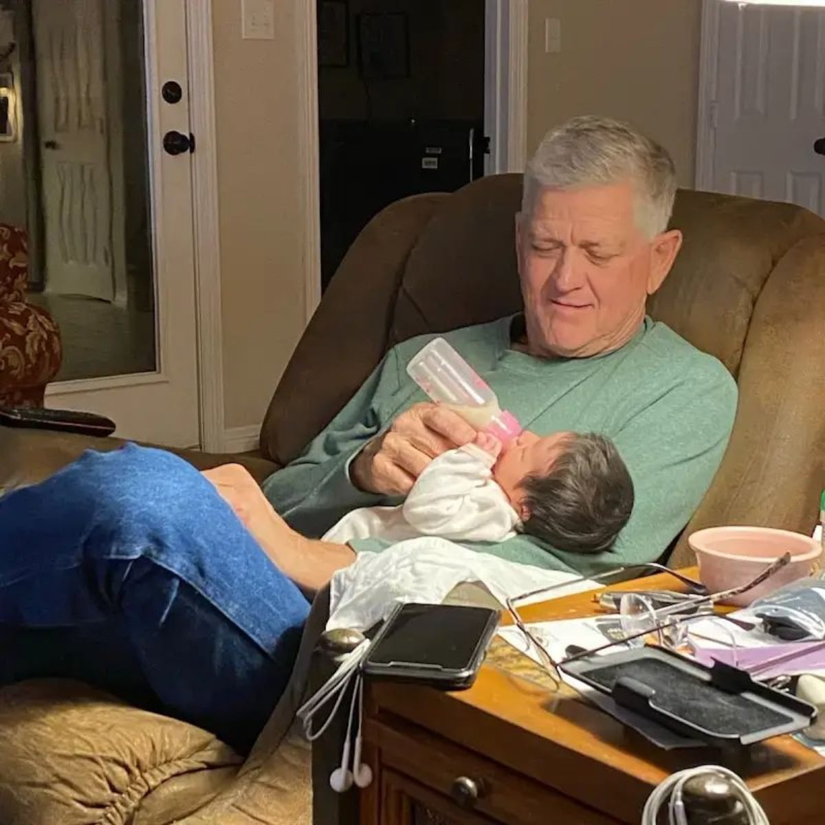 [전문] 올리버쌤 부친상…췌장암 투병 중 비보 "마지막 곁 지킬 수 있어 감사"