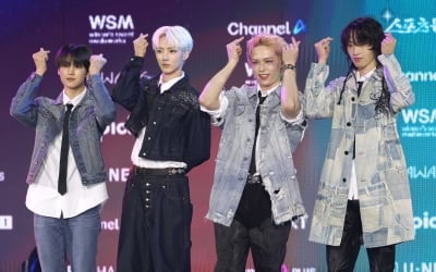 에이엠피, 귀여운 하트[TEN포토]