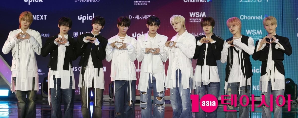 아홉, 꽃소년들의 하트[TEN포토]