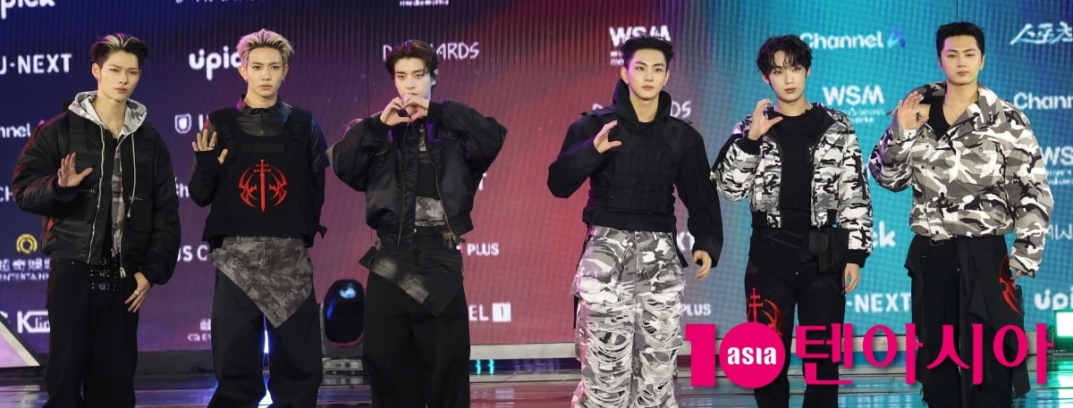 엔하이픈, 여섯명의 전사들[TEN포토]