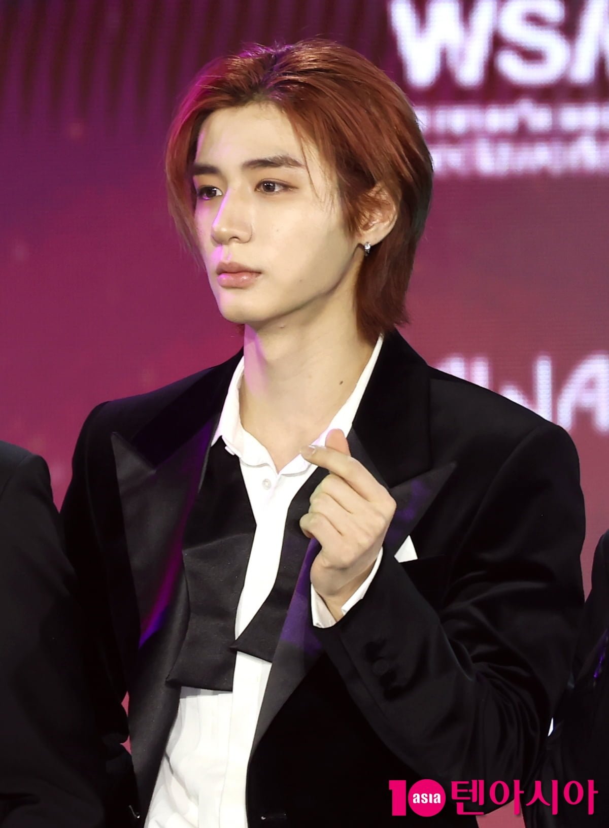 보이넥스트도어 이한, 훈훈한 눈빛[TEN포토]