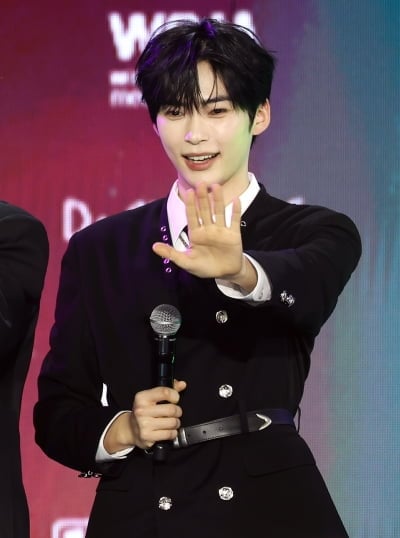 제베원 성한빈, 이 미소에 빠져든다[TEN포토]