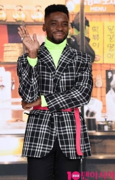 '인종차별 논란' 샘 오취리, 5년 만에 입 열었다…"온·오프라인 반응 상극, 혼란스러워"