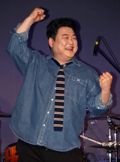 아묻따밴드 김준현, 드럼 실력 믿으세요[TEN포토+]