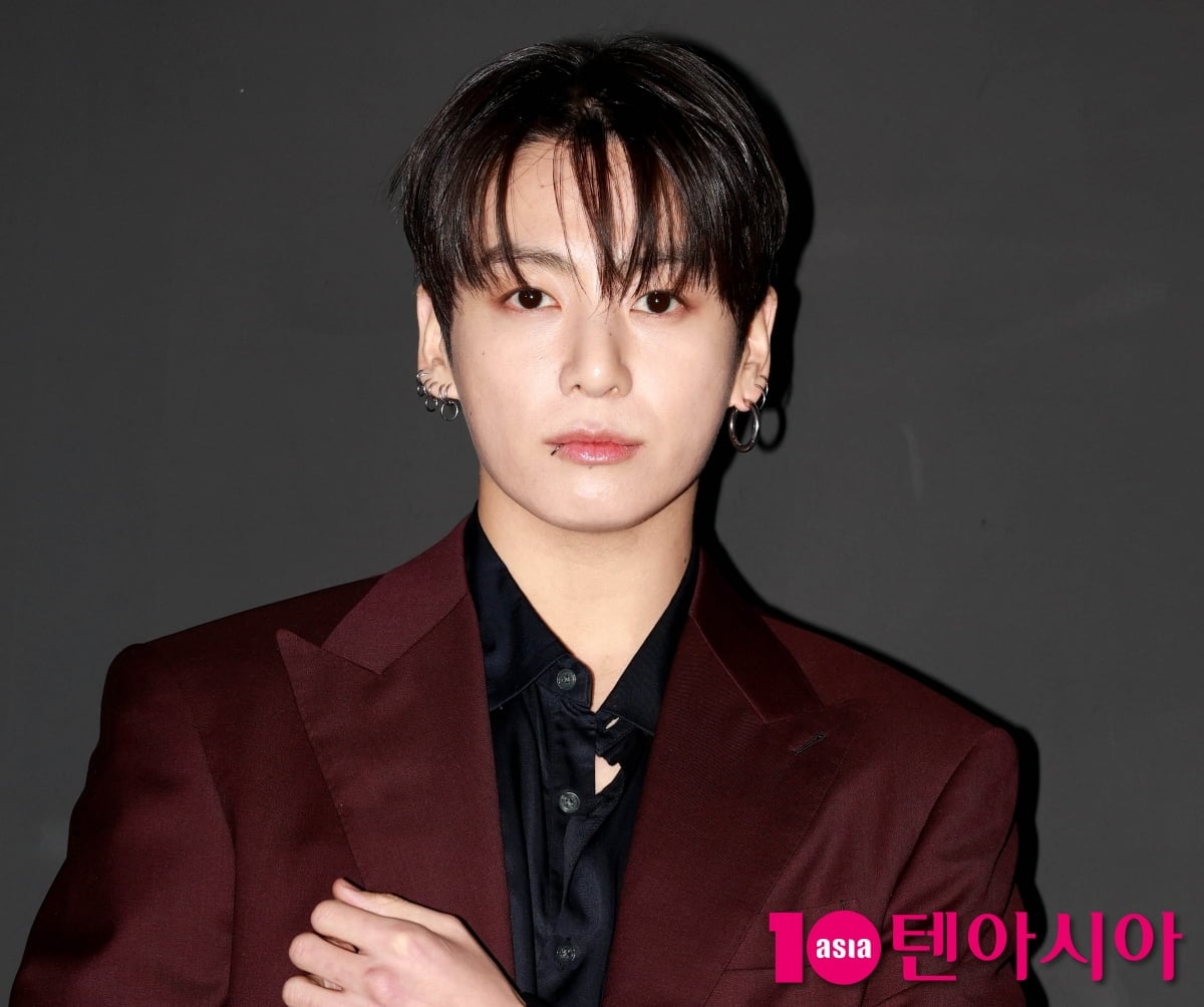 BTS 정국, 스포티파이서 또 신기록…'Standing Next to You' 14억 스트리밍 달성