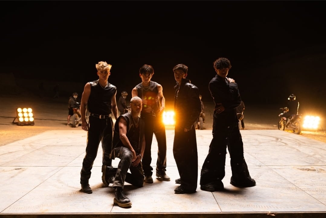 산토스 브라보스 멤버 가비, 드루, 알레한드로, 케네스, 카우에 / 사진 = 하이브라틴아메리카