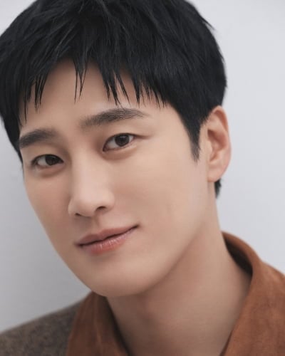 안보현, '1살 연하' 이주빈과 ♥핑크빛 속내…"웹소설 찢고 나온 줄, 아담함 속 당돌함" ('스프링')[인터뷰①]