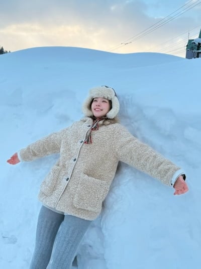 '인생역전' 성해은, 연하남과 결별설 후 홀연히 떠났다…삿포로 눈밭 속 미소