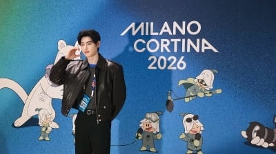 "엄청난 군중 몰고 다녀"…하이브 유명 아이돌, 밀라노 올림픽 성화 봉송 주자 활약