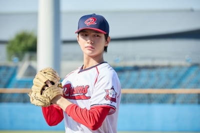 [공식] 인피니트 엘 닮았다고 뜬 유명 아이돌, 8년 차에 '스토브리그' 리메이크작 캐스팅