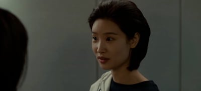 노트북까지 빼돌렸는데…백지혜, 골목서 돌연 피습('아너')