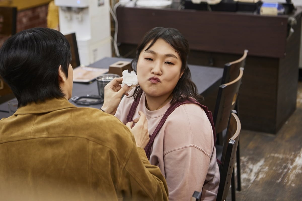 권혁수, 회장 취임 후 후폭풍 터졌다…결국 난장판('자매치킨')