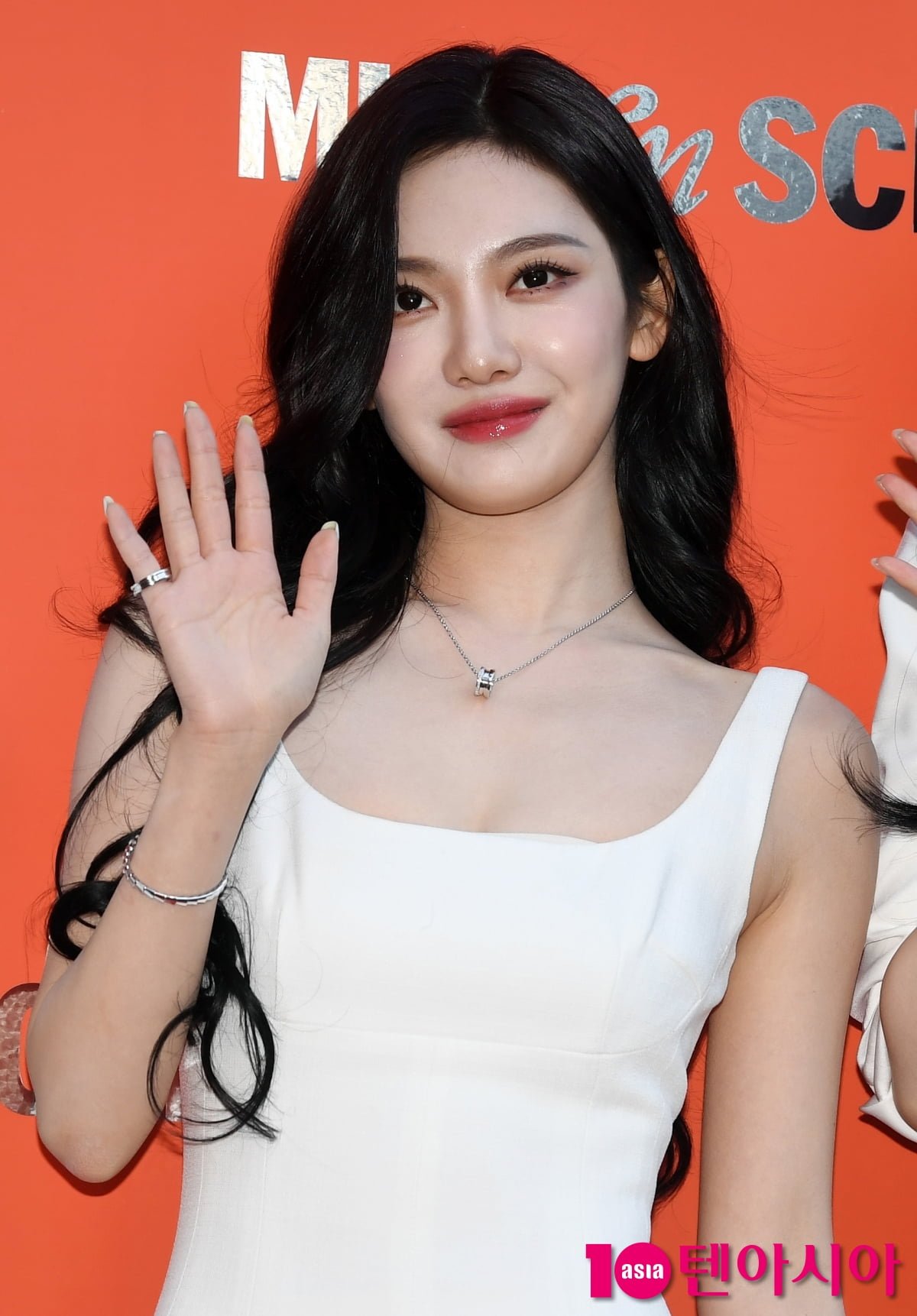 에스파 닝닝, 점점 더 이뻐지네...섹시한 레드립[TEN포토+]