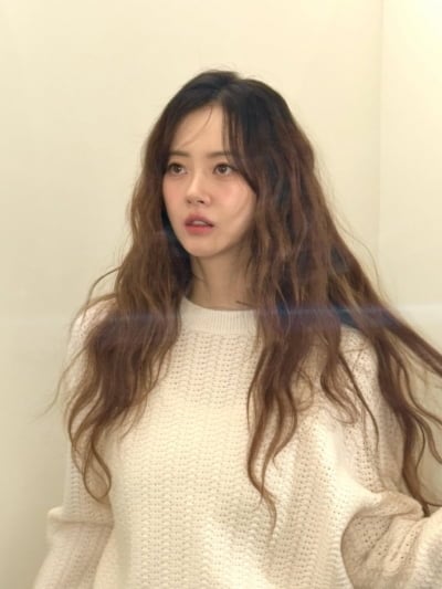 '결별 후 새출발' 고아라, 파격 '19금' 드라마 합류하더니…더 물오른 미모 근황
