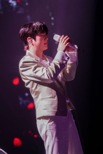 이찬원, 본업도 잘하는 '찬또배기'…환호성 속 마무리한 진주 공연