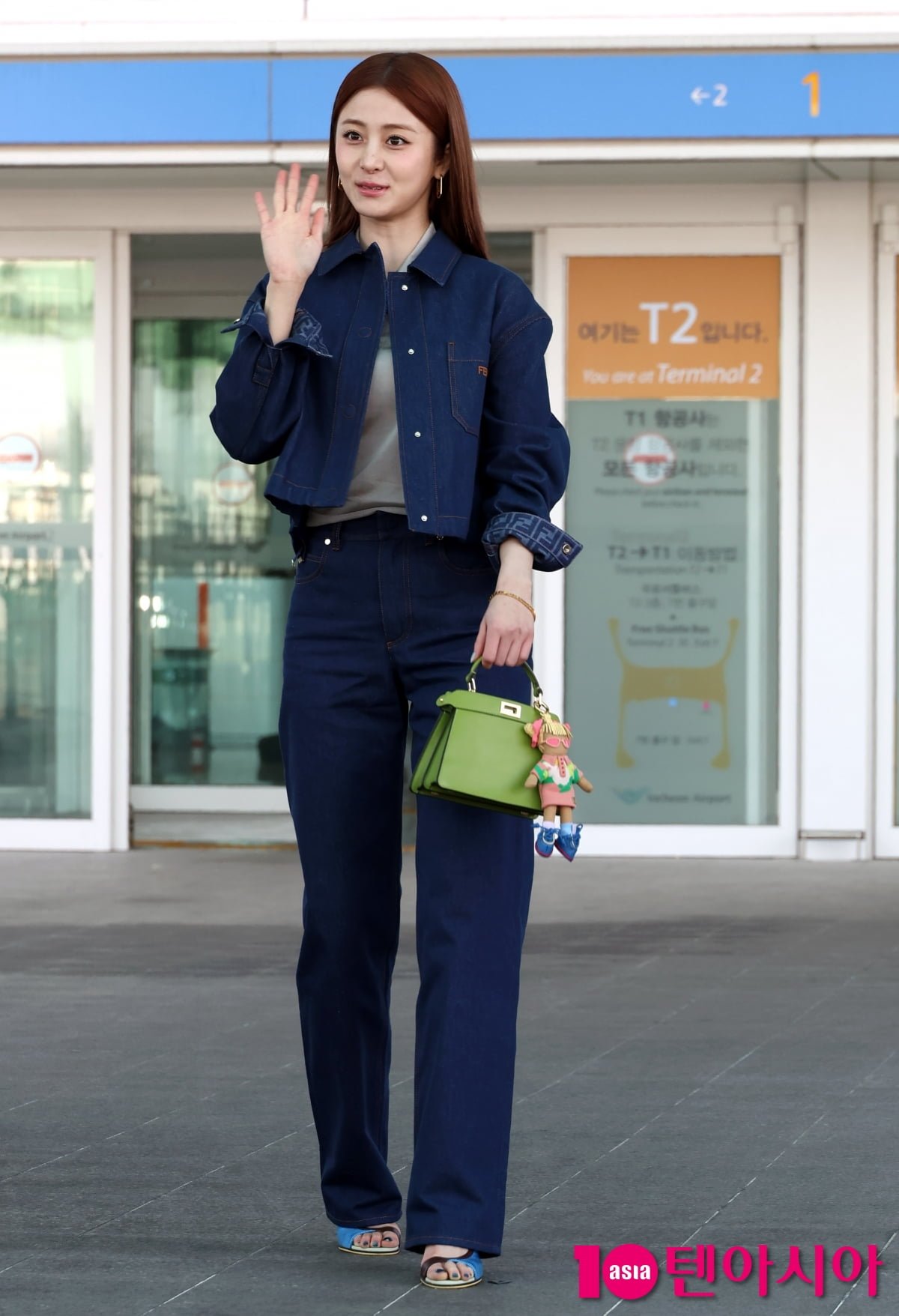 르세라핌 허윤진, 편안함과 스타일 모두 챙긴 공항패션 [TEN포토+]