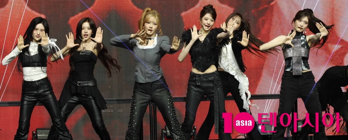 아이브, 중독성 강한 타이틀곡 'BLACKHOLE(블랙홀)'[TEN포토+]