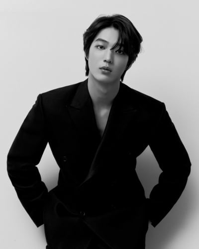 [공식] '김희애 아들' 전진서, 문가영 손잡은 지 1년 만에 깜짝 소식…'뱀파이어' 숏폼 주연 발탁