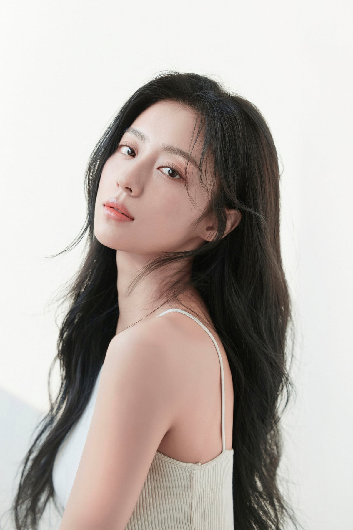 [공식] 강민아, 연기력 논란 터졌다…한때는 '국민 아이돌', 걸그룹 출신 배우로 변신 ('공감세포') 