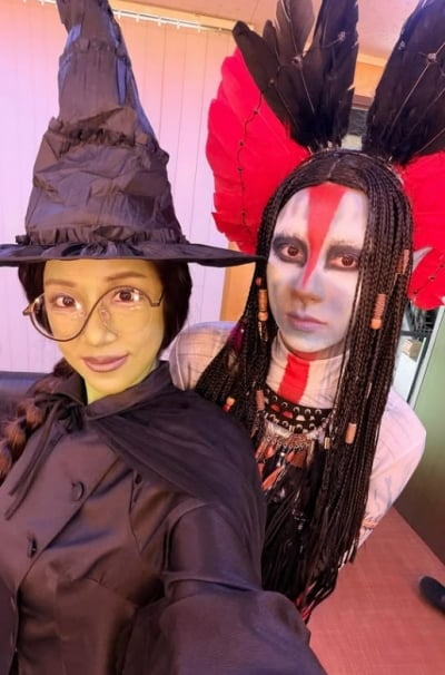 뮤지컬 배우 아닙니다…결혼할 멤버까지 있는 '현역 걸그룹'입니다