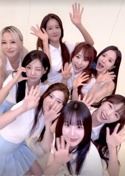 '재계약 후 3년간 수납' 우주소녀, 얼마나 감개무량하면…SNS서 심경 표출