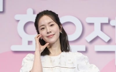 '최정훈♥' 한지민, 깜짝 고백했다…"자유분방하고 반듯한 남자 좋아" ('미혼남녀')