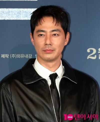 '밀수' 때도 그러더니…조인성, 통대관 모자라 또 '무료로' 영화 보여줬다