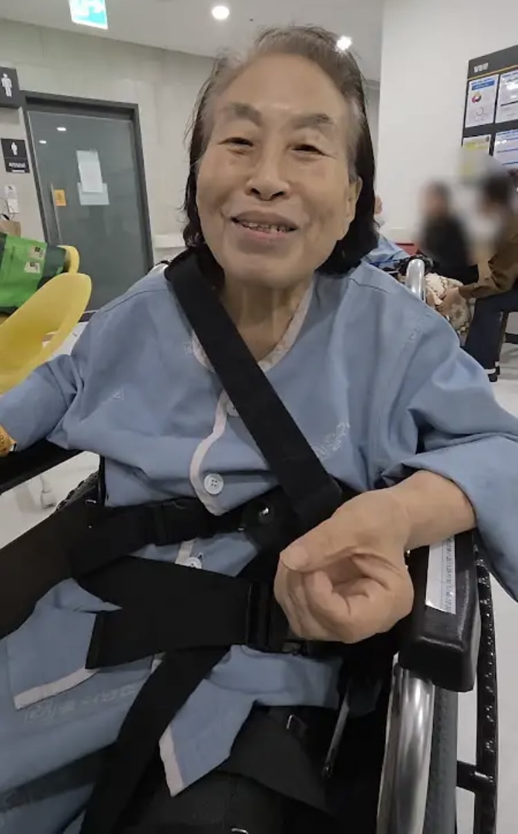 전원주, 3인 1잔 주문으로 논란됐는데…휠체어 신세에 휴밭까지