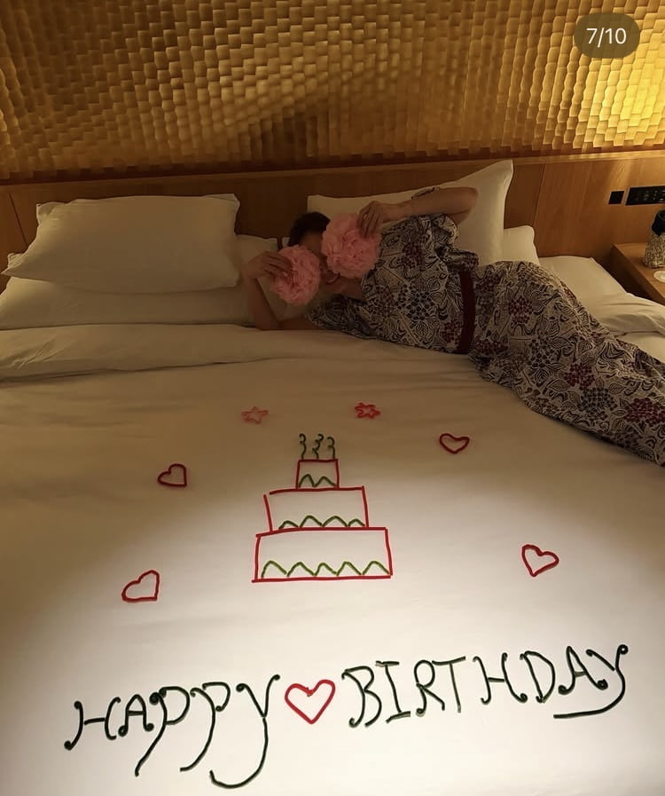 구재이, ♥교수님이 호텔방 꾸며줬나…40대 됐다고 너무 좋아해