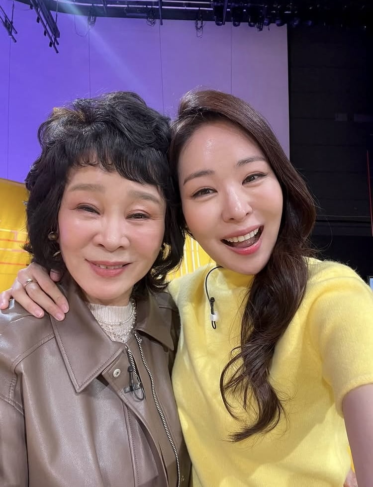 연예인 걱정 필요없어…미자, 하루에 24억 매출 찍어