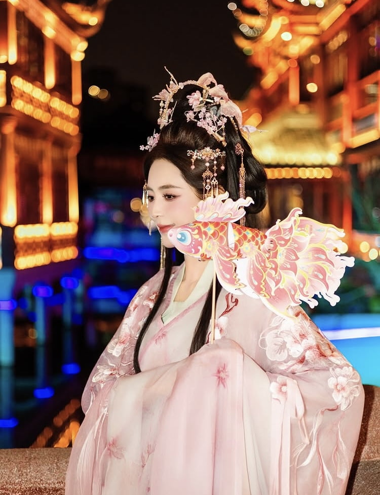 ‘차범근 아들’ 차세찌도 못 알아볼듯…한채아, 포토샵을 얼마나 했길래