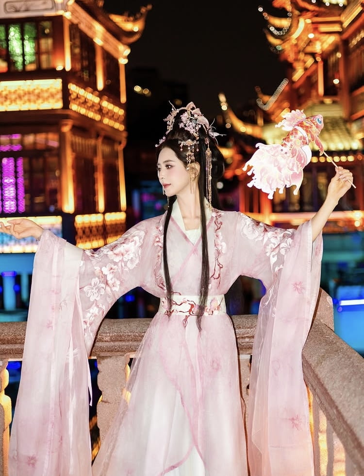 ‘차범근 아들’ 차세찌도 못 알아볼듯…한채아, 포토샵을 얼마나 했길래