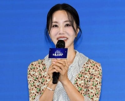 '56세 미혼' 엄정화, 결국 우울감 고백했다…"할 수 있는 게 없어"('엄정화TV')