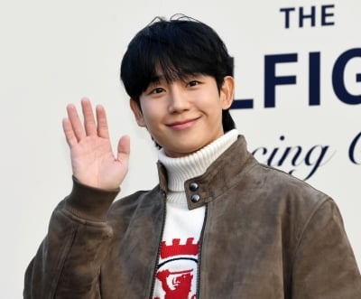 정해인, 정소민과 ♥핑크빛 2년 만에 기쁜 소식 알렸다…생일 팬미팅 '취향인 모임' 성료