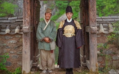 '왕과 사는 남자' 921만 돌파…천만 초읽기