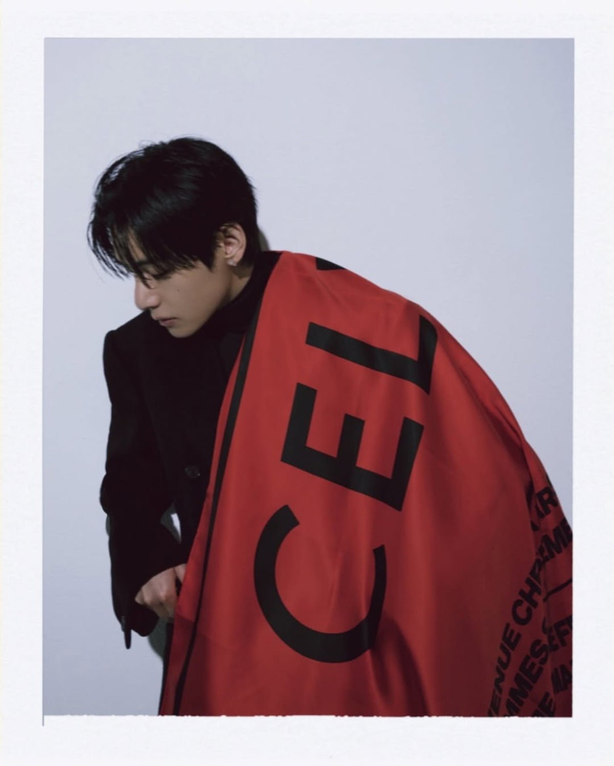 사진 = 뷔  인스타그램