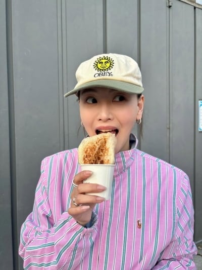 '비연예인♥ 극비 결혼' 김재경, '38세' 안 믿기는 귀여운 '먹방쇼'