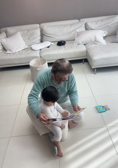 '76세' 김용건, 황혼 육아 현장 공개됐다…"힘겨워도 눈에는 꿀이 뚝뚝"