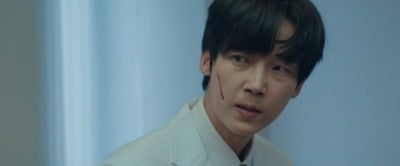 윤종훈, 박민영 전 남자친구였다…진료 상담 계기로 만났다가 깊은 관계로 발전 ('세이렌')