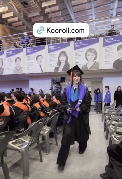 구혜선, 이혼 6년 만에 경사났다…졸업 인증 속 13000원 '쿠롤' 깨알 홍보